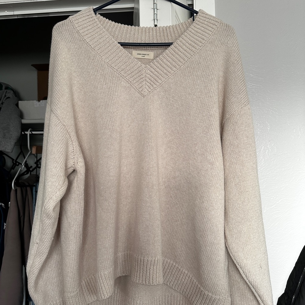 James Street Co Sloane V Neck XS NWOT Canvas
